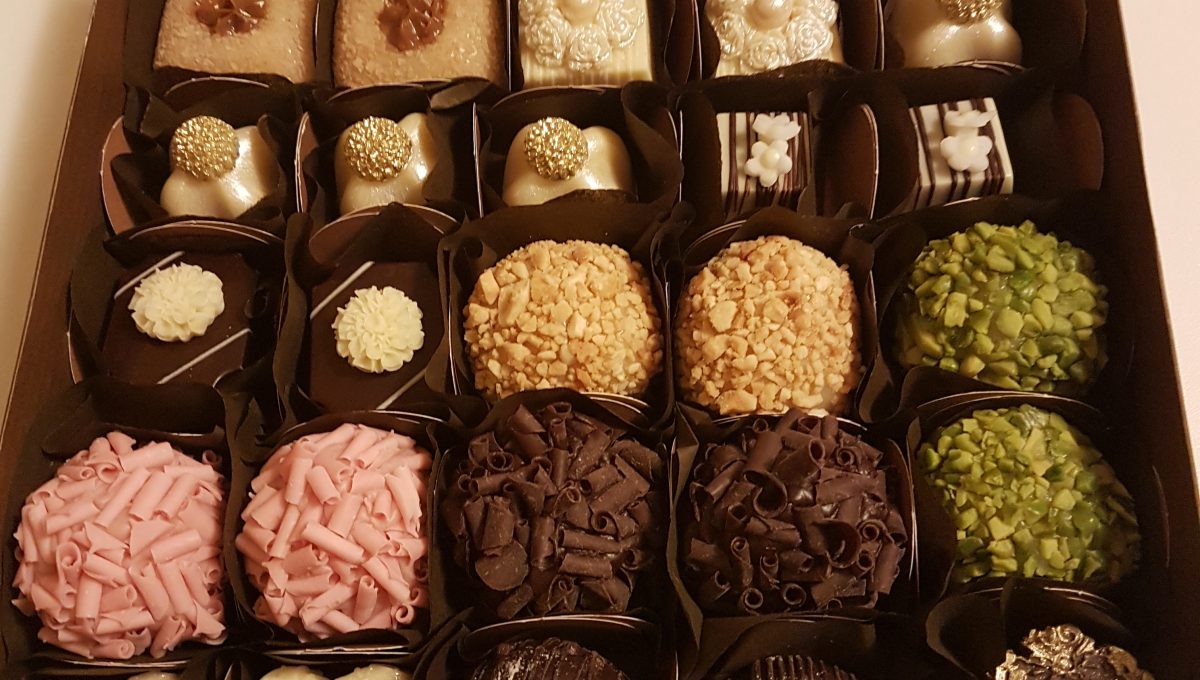 Schachtel mit 25 Pralinen Schachtel mit 25 Pralinen