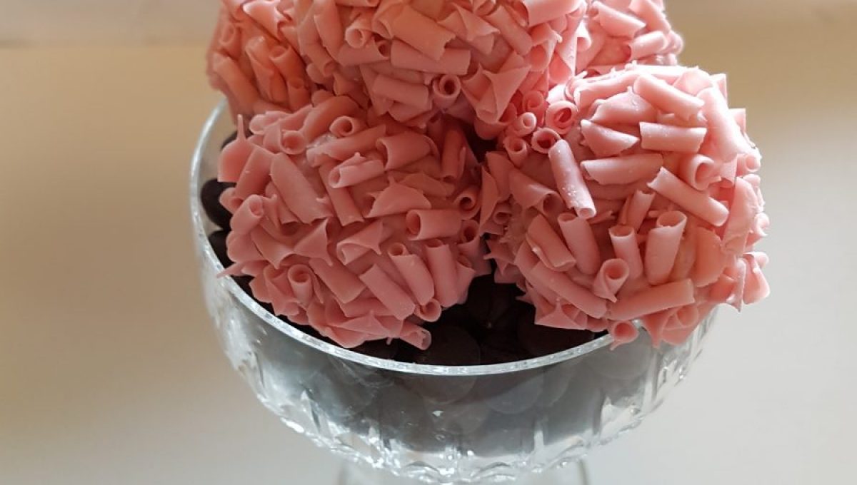 Brigadeiro Gourmet Erdbeere Brigadeiro Gourmet Erdbeere